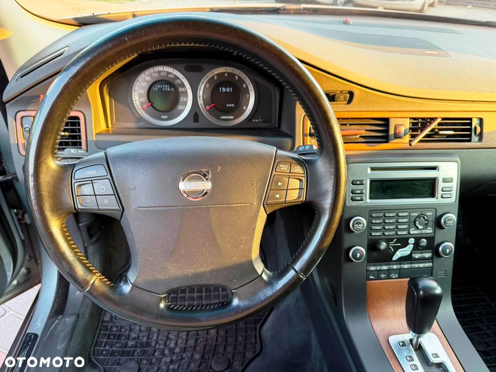 Volvo XC 70 - 15