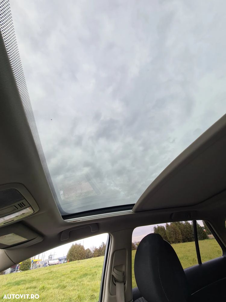 Toyota Avensis 2.0 D-4D Executive - 9