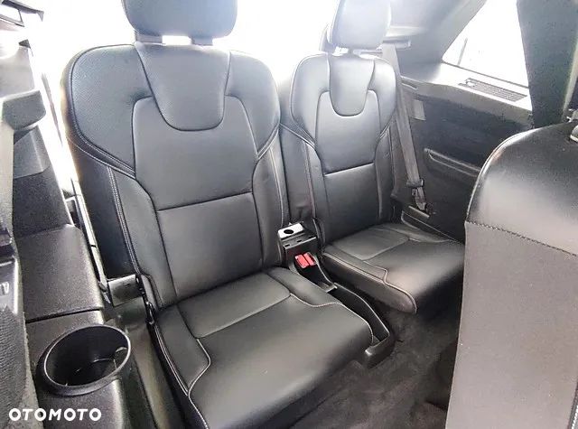 Volvo XC 90 D5 AWD R-Design 7os - 25