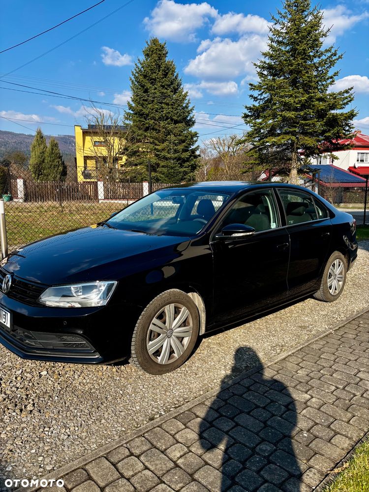 Volkswagen Jetta 2.0 TDI DPF BMT Trendline - 4