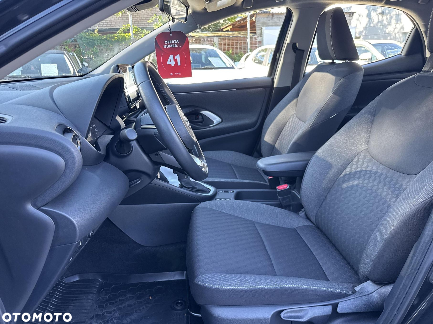 Toyota Yaris Hybrid 1.5 Comfort - 12