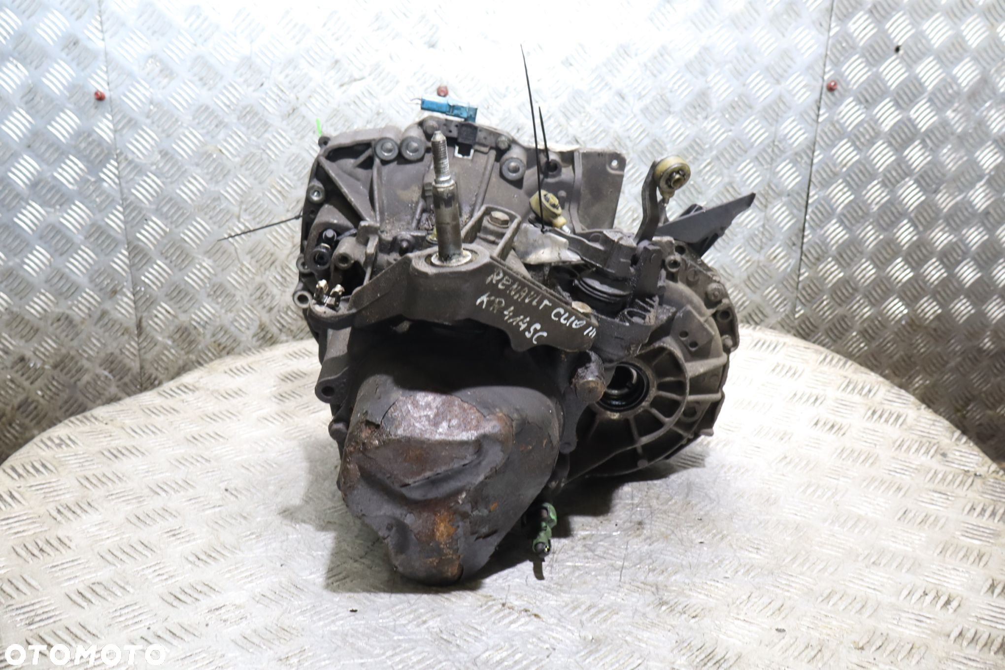 SKRZYNIA BIEGÓW 5 BIEGOWA RENAULT CLIO III 1.2 16V - 4