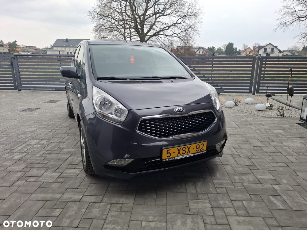 Kia Venga 1.4 CVVT UEFA EURO 2016 - 1