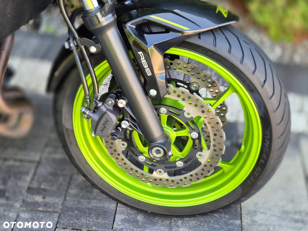 Kawasaki Z 650 - 10