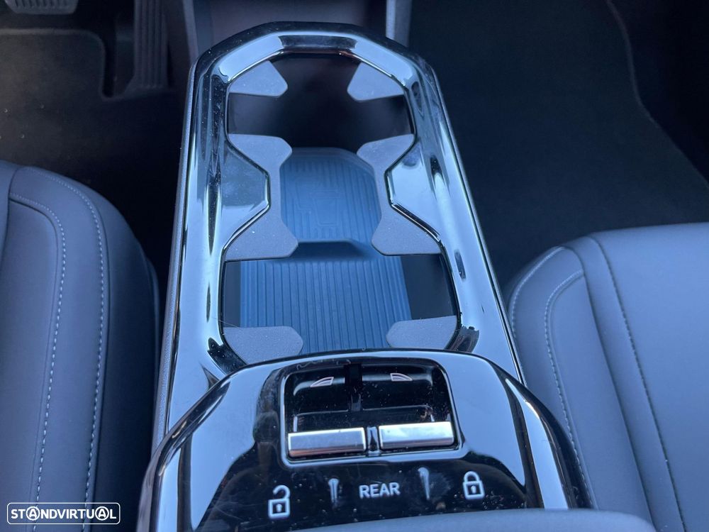 Volvo EX30 69 kWh Single Motor Extended Range Core - 25