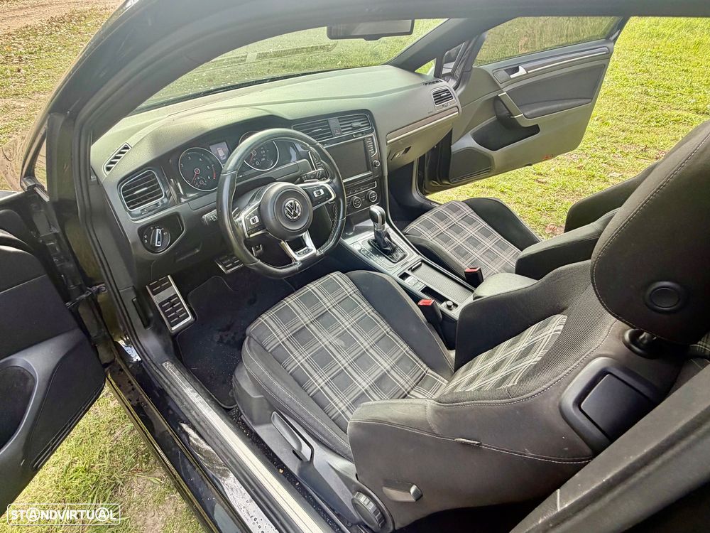 VW Golf 2.0 TDI GTD DSG - 12