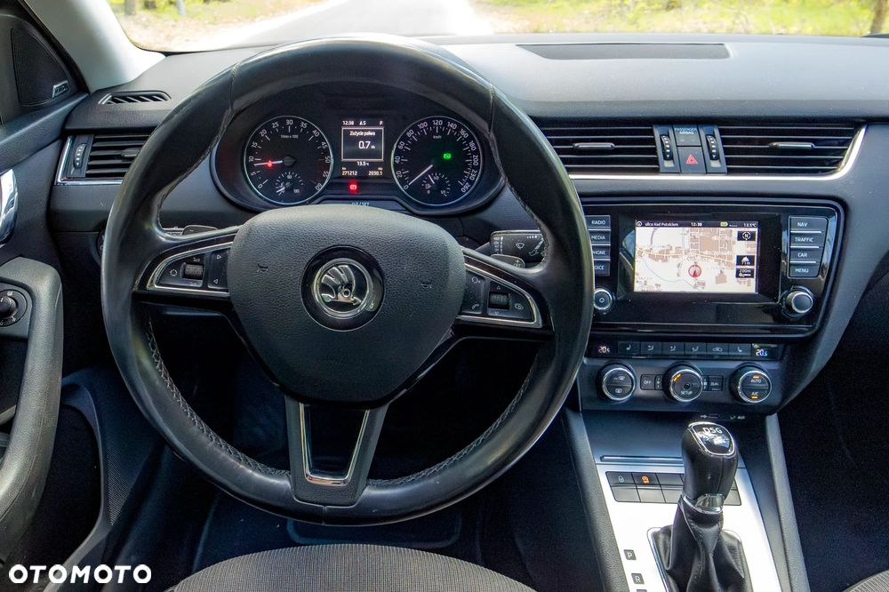 Skoda Octavia 2.0 TDI DSG Style - 10