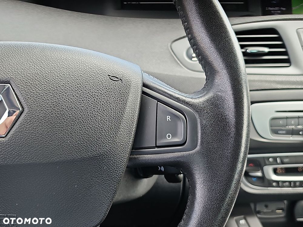 Renault Scenic - 16