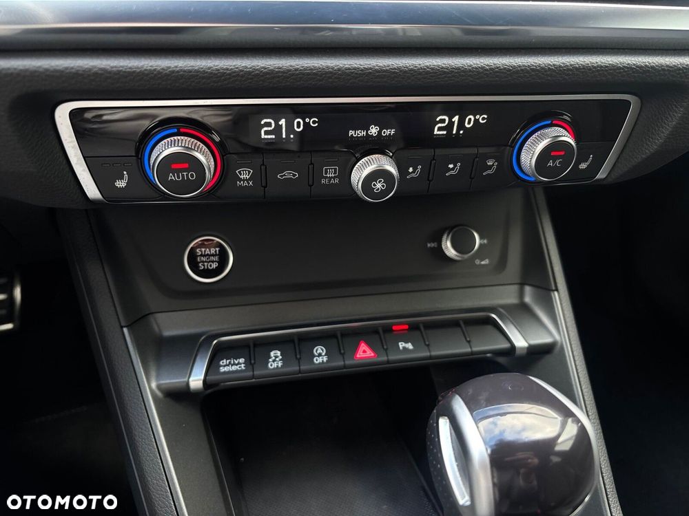 Audi Q3 - 18