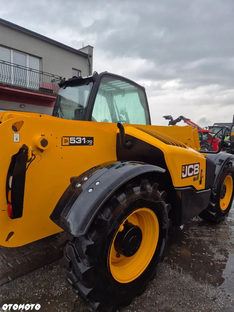JCB - 5