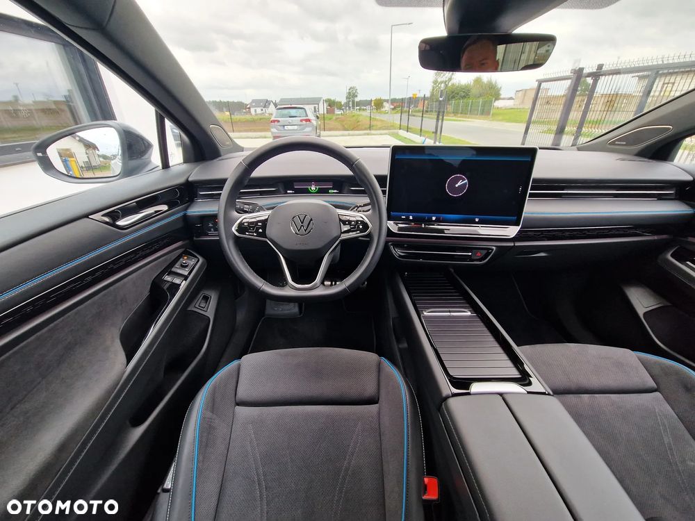Volkswagen ID.7 77kWh Pro - 10