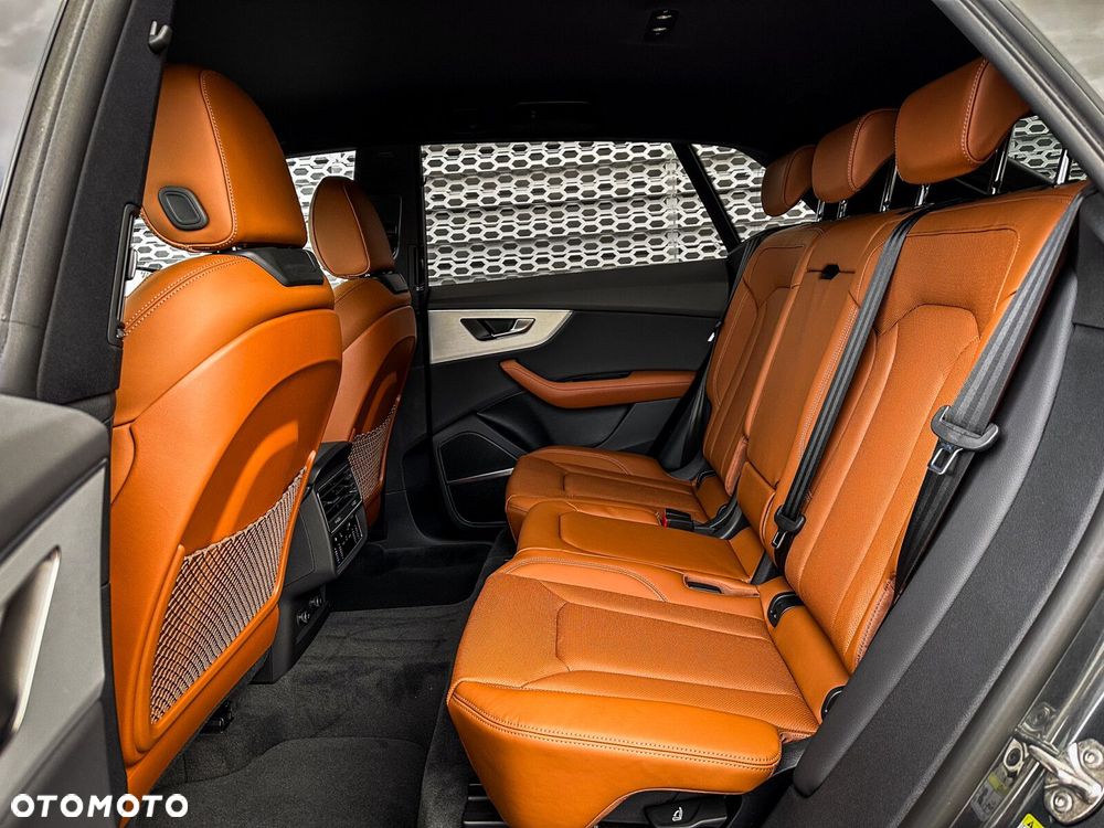 Audi Q8 - 37