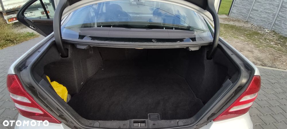 Mercedes-Benz Klasa C 220 CDI Automatik Elegance - 29