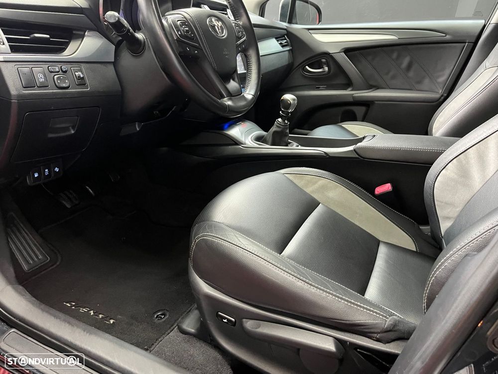 Toyota Avensis Touring Sports 2.0 D-4D Exclusive - 9