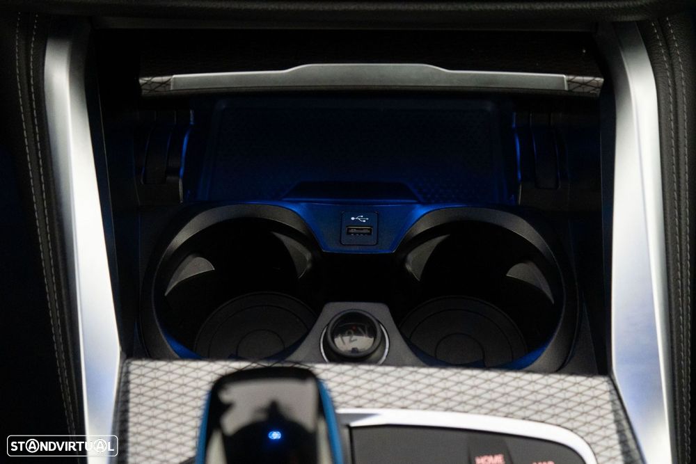 BMW i4 eDrive35 Pack Desportivo M - 24