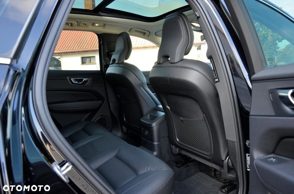 Volvo XC 60 T6 Plug-In Hybrid AWD Inscription - 15