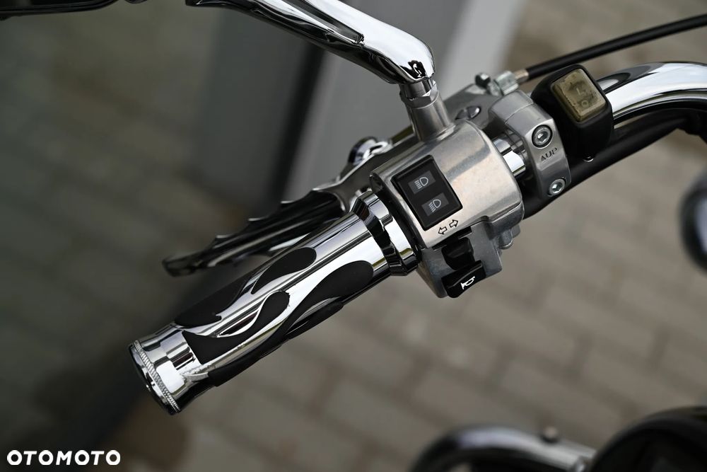 Honda VTX - 22