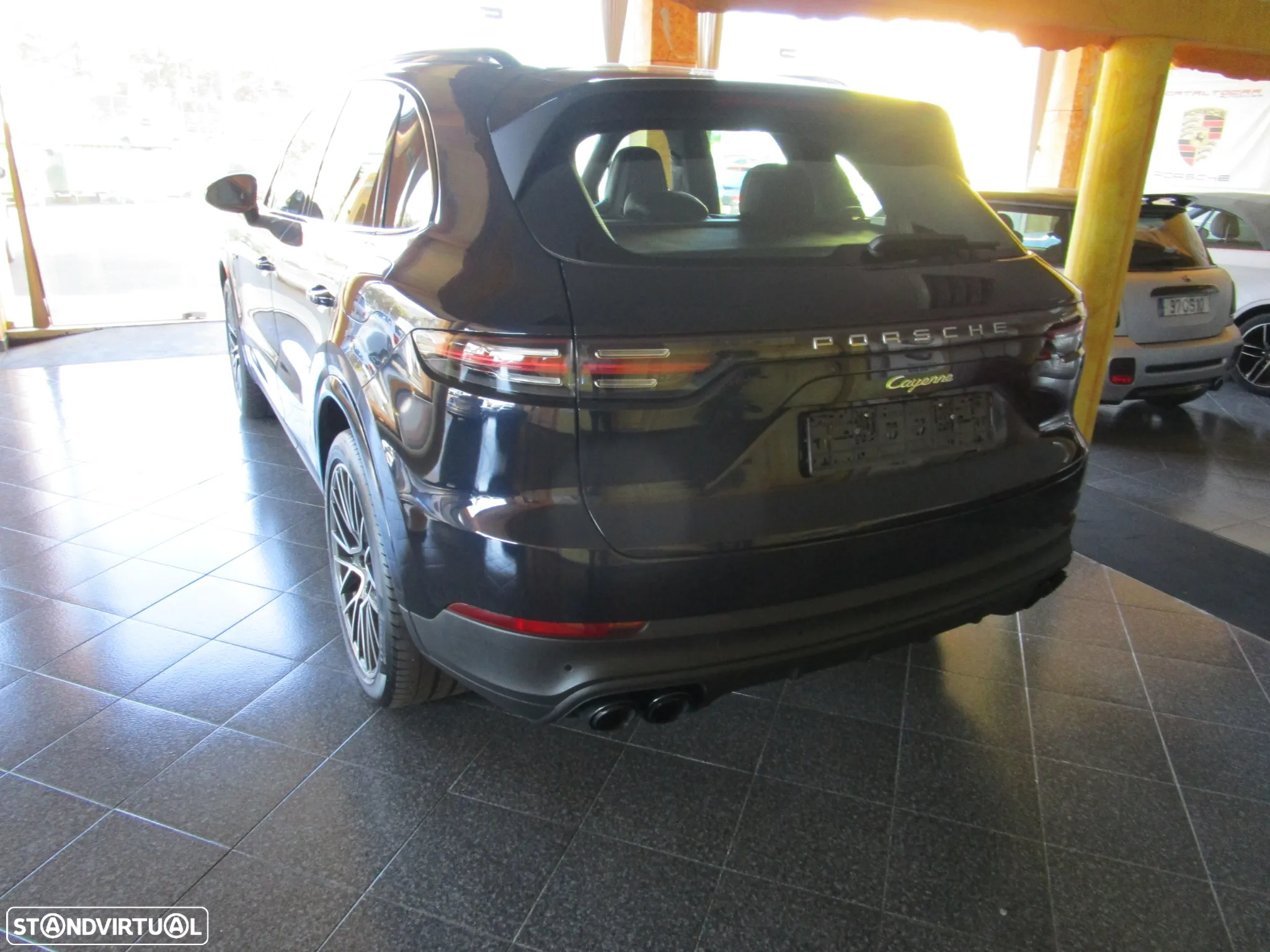 Porsche Cayenne E-Hybrid Platinum Edition - 8
