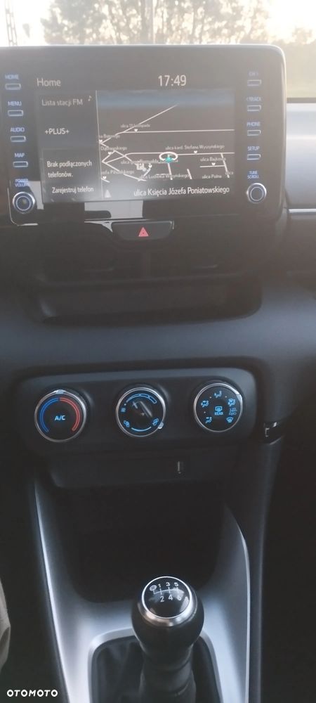 Toyota Yaris - 8