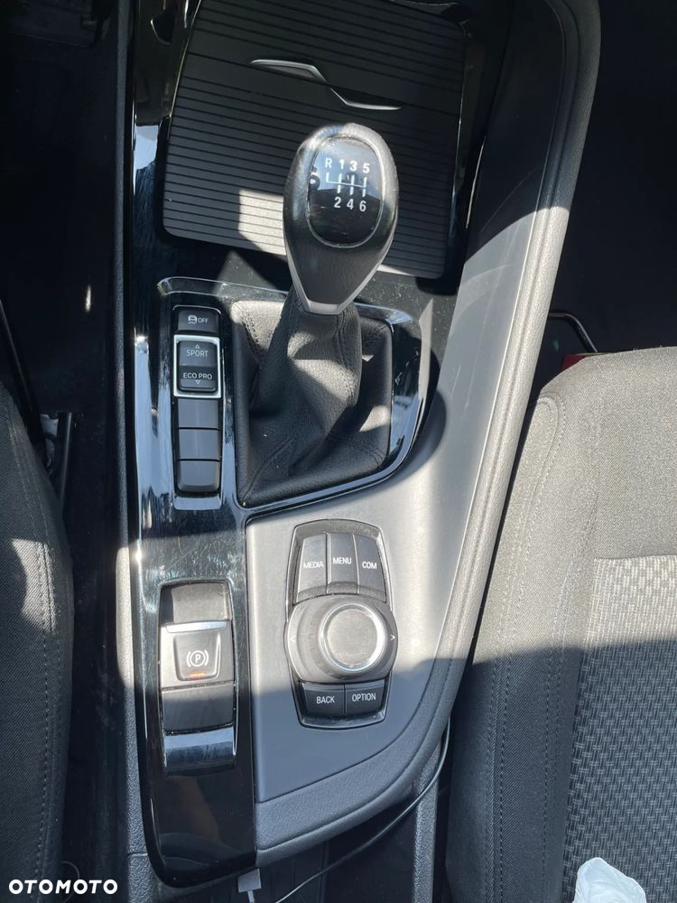 BMW X1 sDrive18i - 18