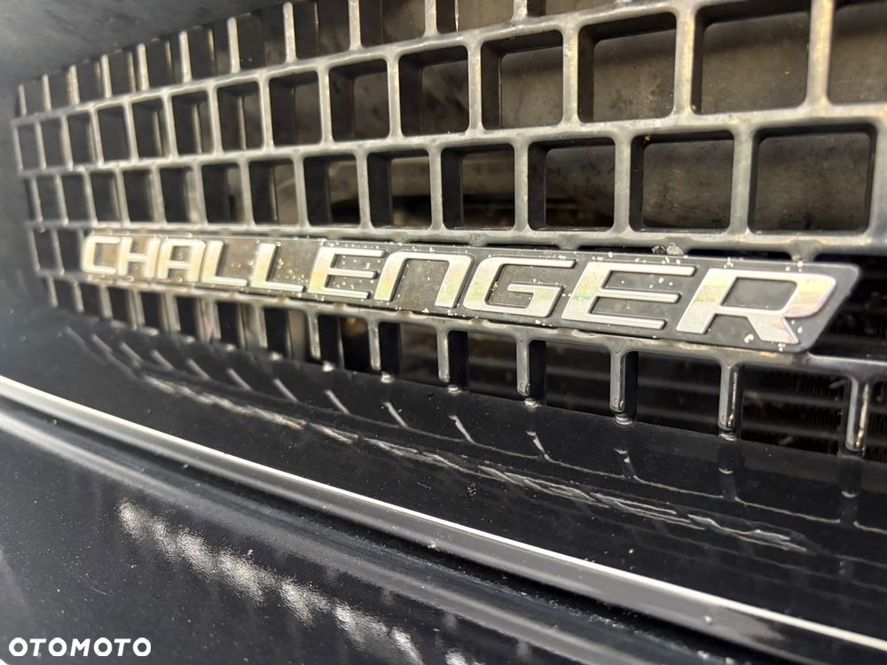 Dodge Challenger - 38