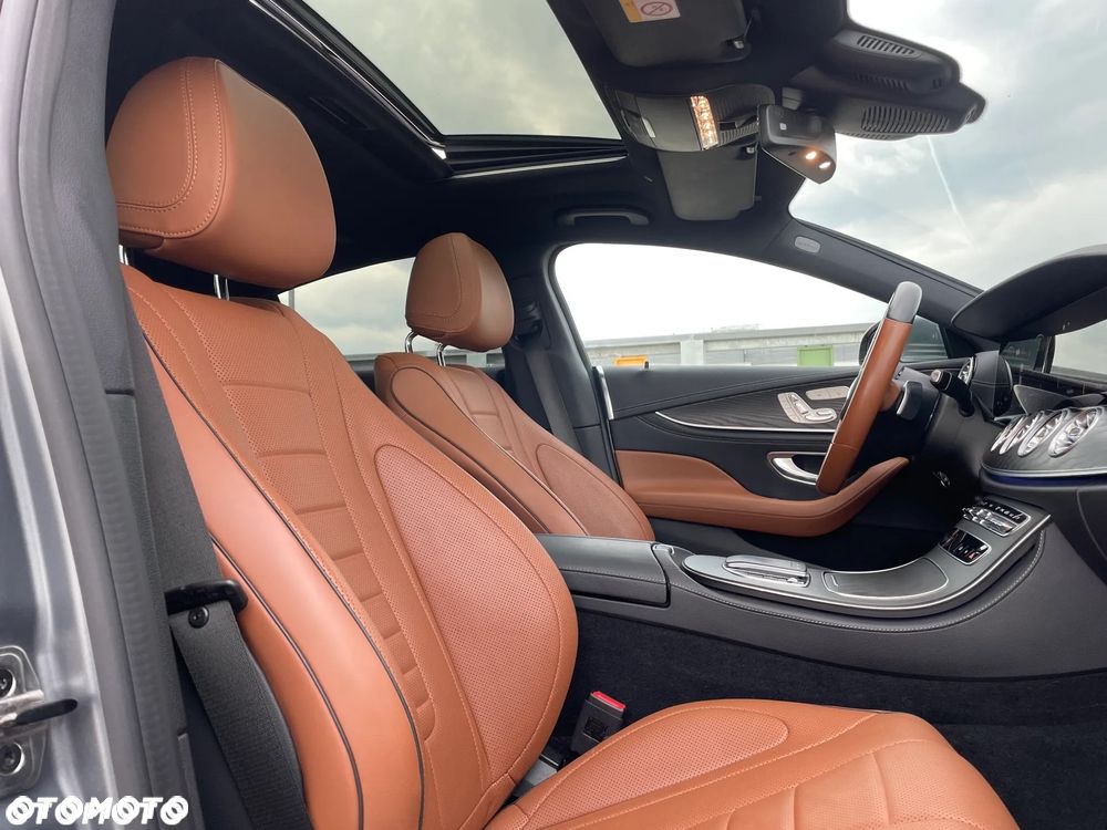Mercedes-Benz CLS 300 d 4Matic 9G-TRONIC AMG Line - 17