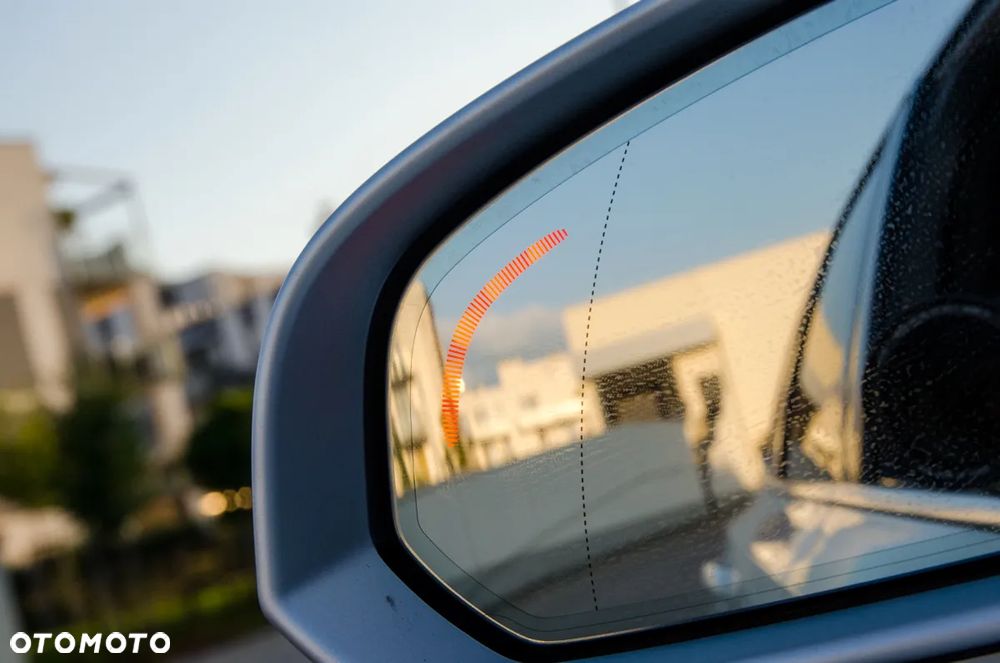 Volvo V90 D4 Geartronic R Design - 11