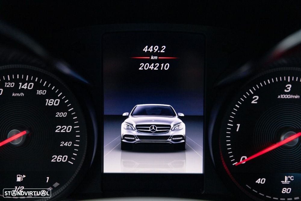 Mercedes-Benz C 180 BlueTEC AMG Line - 24