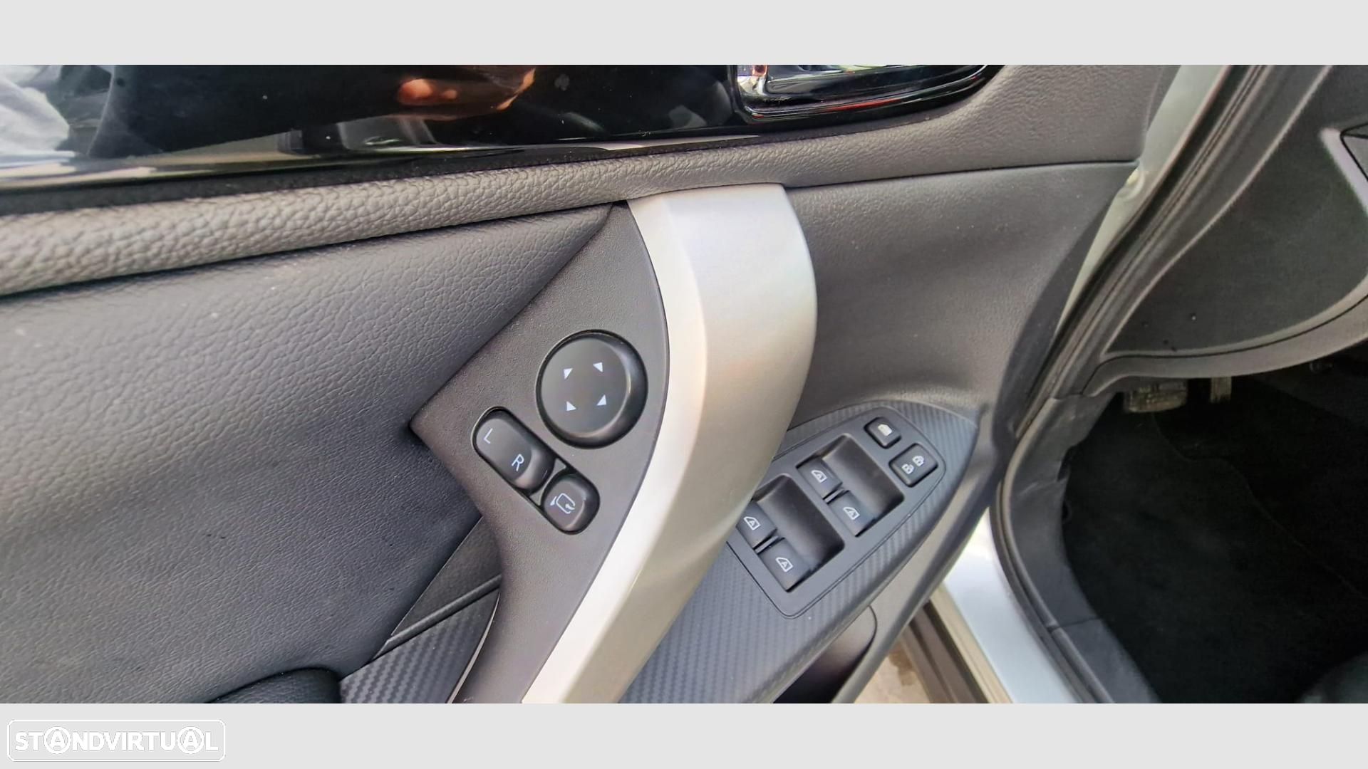 Mitsubishi Eclipse Cross 2.4 PHEV eMotion - 9