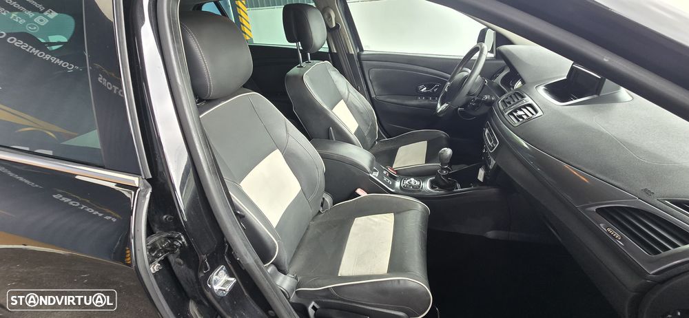 Renault Mégane Sport Tourer ENERGY dCi 110 Start & Stopp Bose Edition - 12
