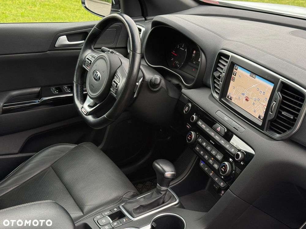 Kia Sportage 2,0 CRDI AWD GT Line - 32