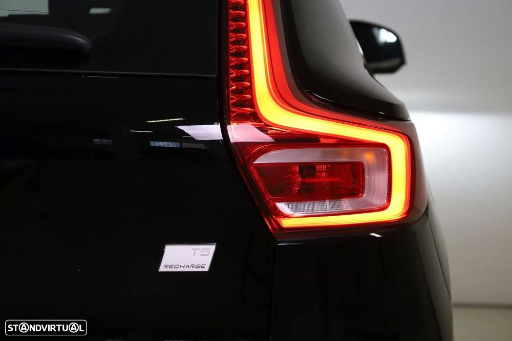 Volvo XC 40 1.5 T5 PHEV Momentum Plus - 19