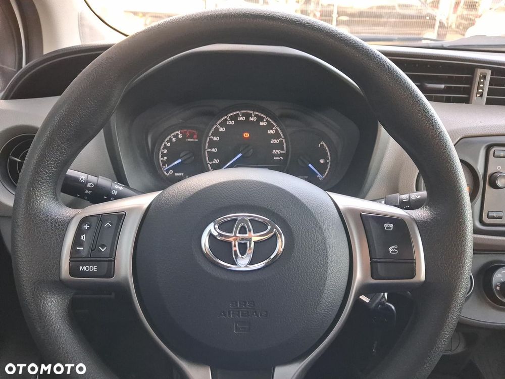 Toyota Yaris - 18