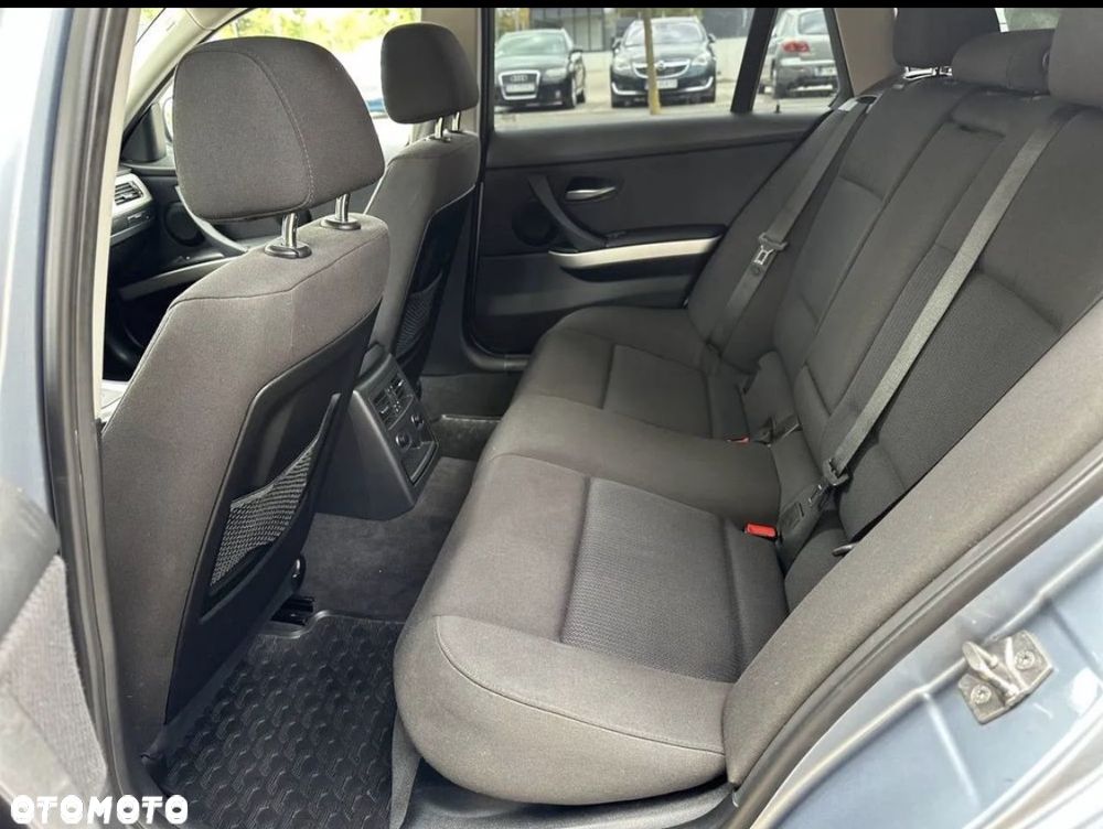 BMW Seria 3 - 12