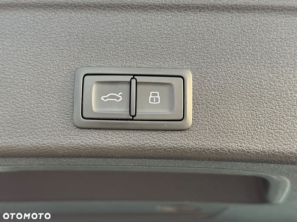 Audi A4 Allroad 2.0 TDI Quattro S tronic - 29