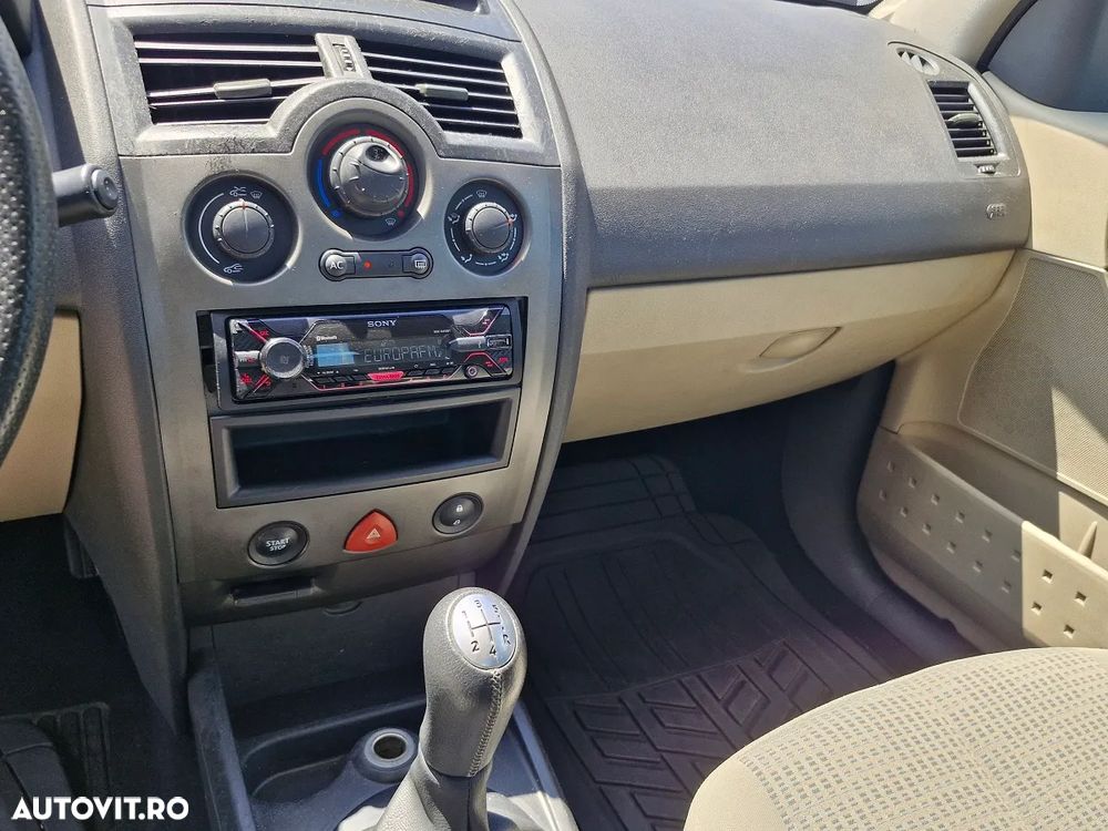Renault Megane 1.6 16V Authentique - 12