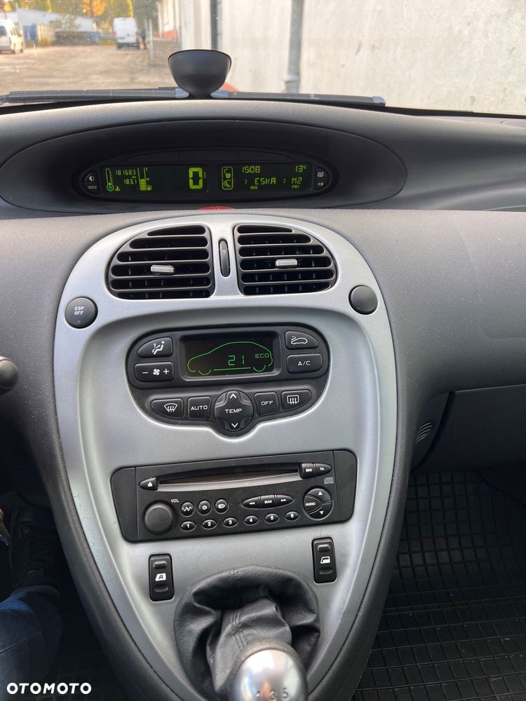 Citroën Xsara Picasso 1.6i 16V SX - 8