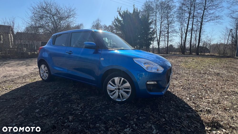 Suzuki Swift 1.2 Premium Plus - 3