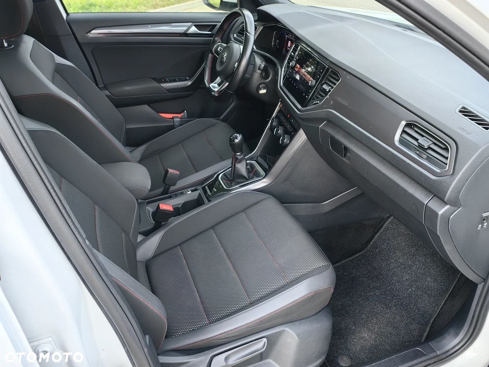 Volkswagen T-Roc 1.5 TSI OPF Style - 21