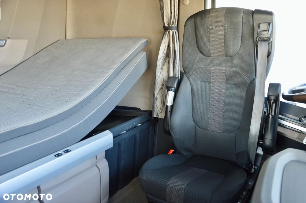 DAF XG 480 / ZF INTARDER / KLIMA POST. / OBROTOWY FOTEL / BOGATA WERSJA! - 32