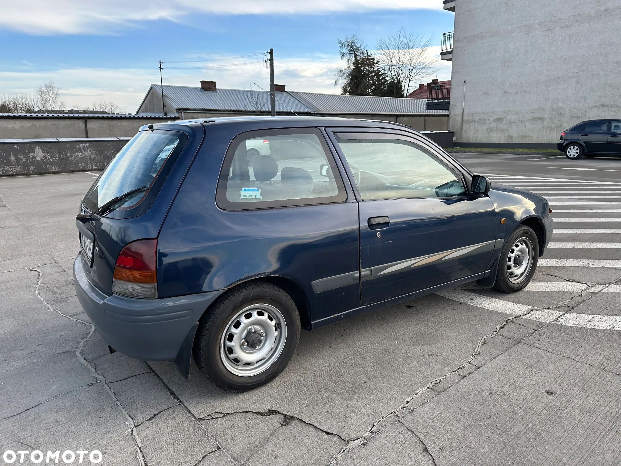 Toyota Starlet - 3
