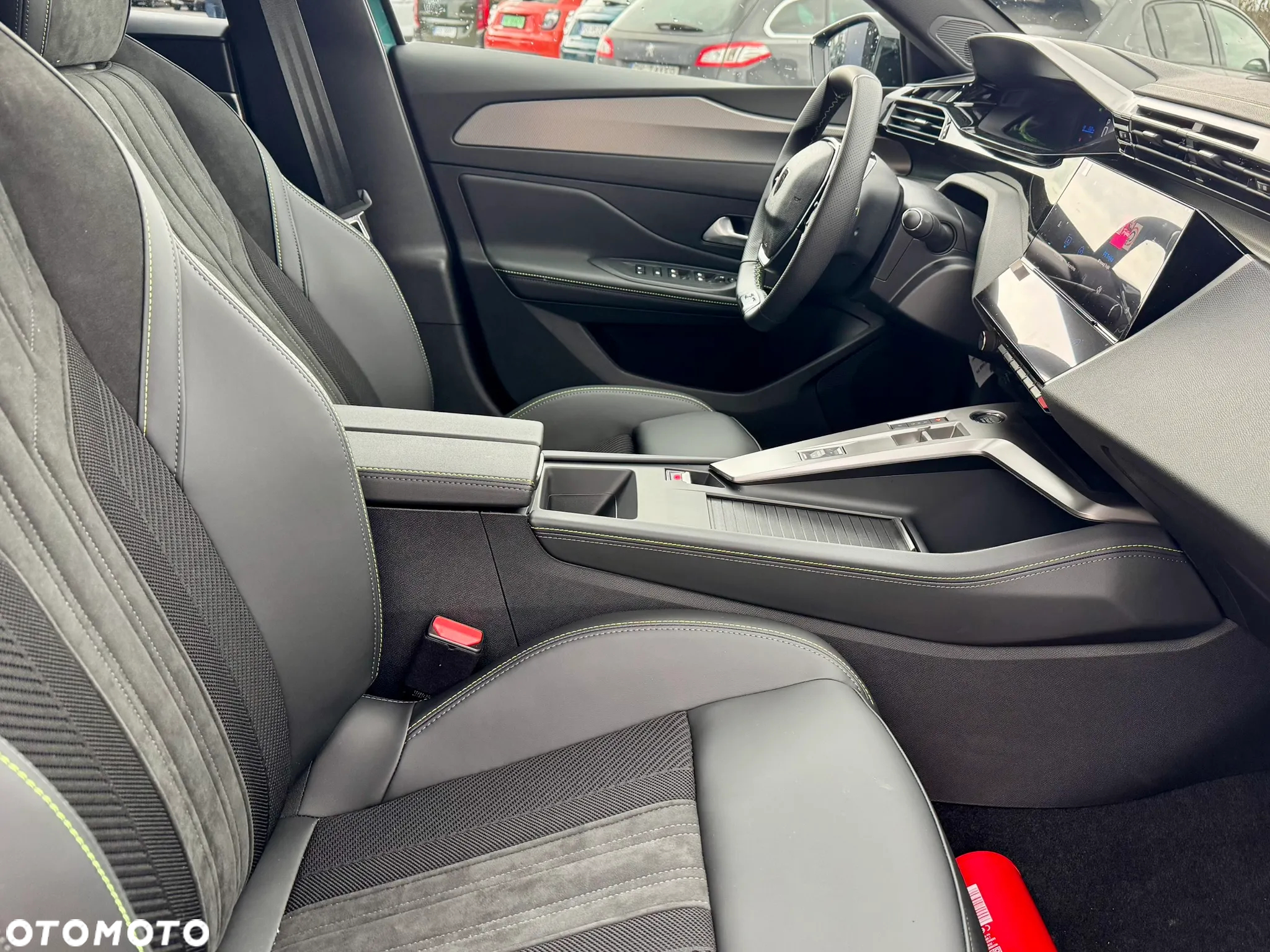 Peugeot 308 e-308 54kWh GT - 11