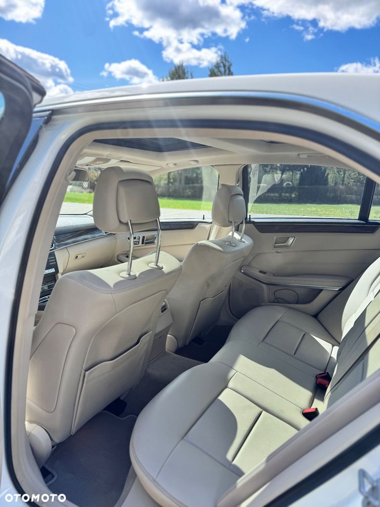 Mercedes-Benz Klasa E 350 7G-TRONIC - 22