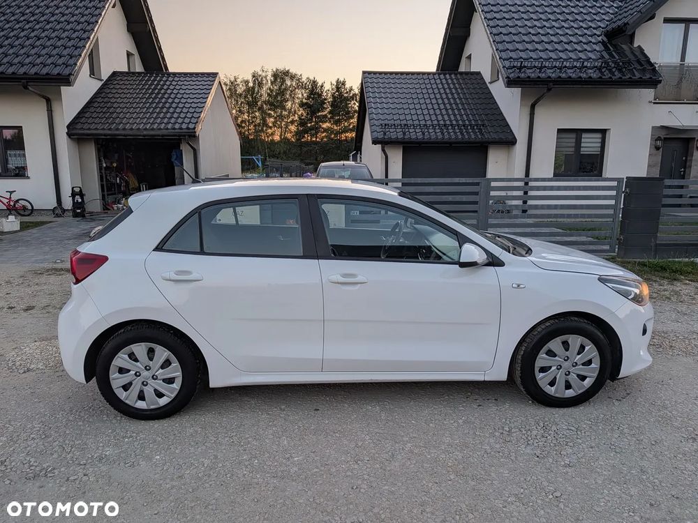 Kia Rio 1.2 M - 14