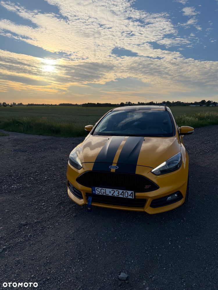 Ford Focus 2.0 EcoBoost ST-2 - 1