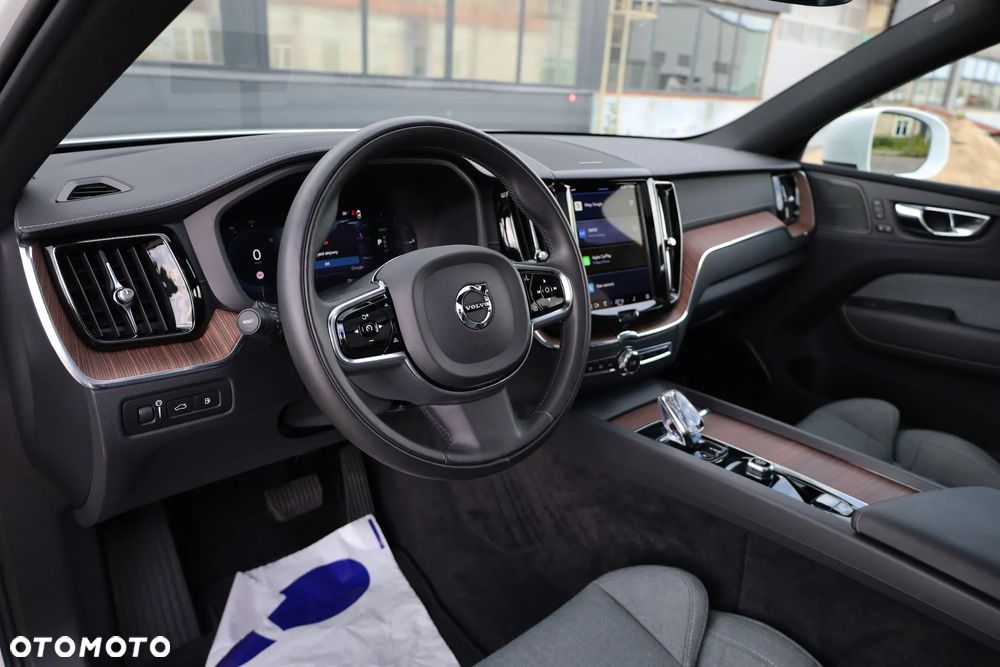 Volvo XC 60 T6 AWD Plug-In Hybrid Inscription - 15