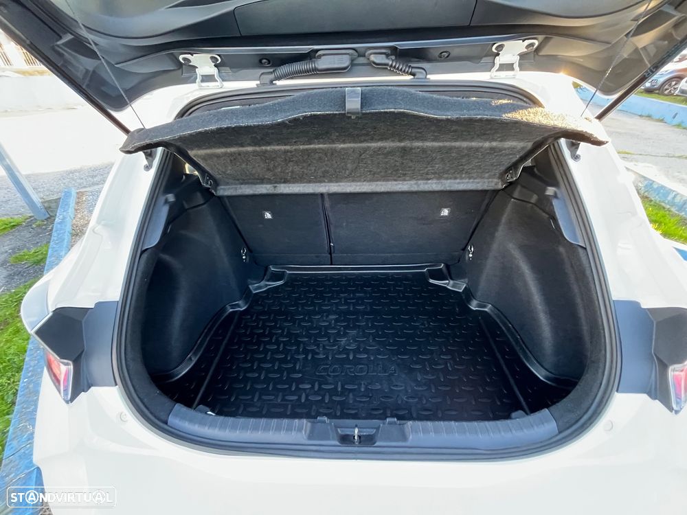 Toyota Corolla 1.8 Hybrid Comfort - 22