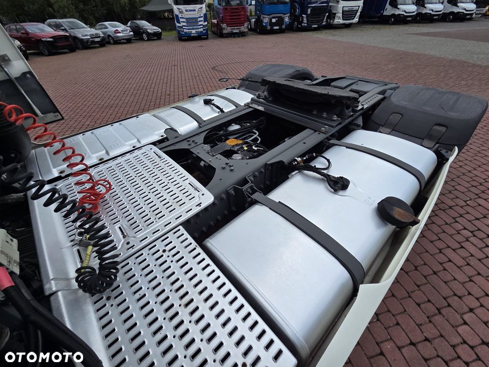 DAF XF 106 510 FT* PRZEDLIFT* WYMIENIONE SPRZĘGŁO, PŁYTA SKRZYNI, POMPA WODY* LODOWKA* KLIMA POSTOJOWA* 2 ŁÓŻKA* OPONY 70%* z Francji - 9