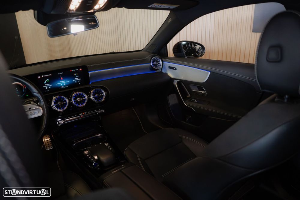 Mercedes-Benz A 250 e 8G-DCT Edition AMG Line - 27