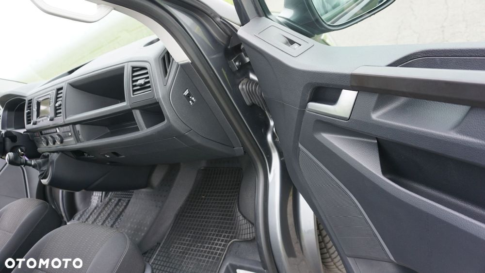 Volkswagen Caravelle 2.0 TDI L2 Highline - 24
